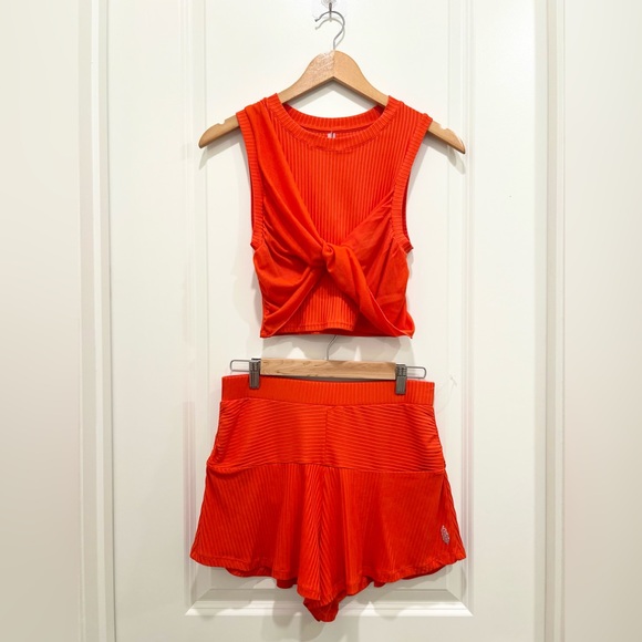 FREE PEOPLE Movement Plot Twist Short Set - Picture 2 of 9